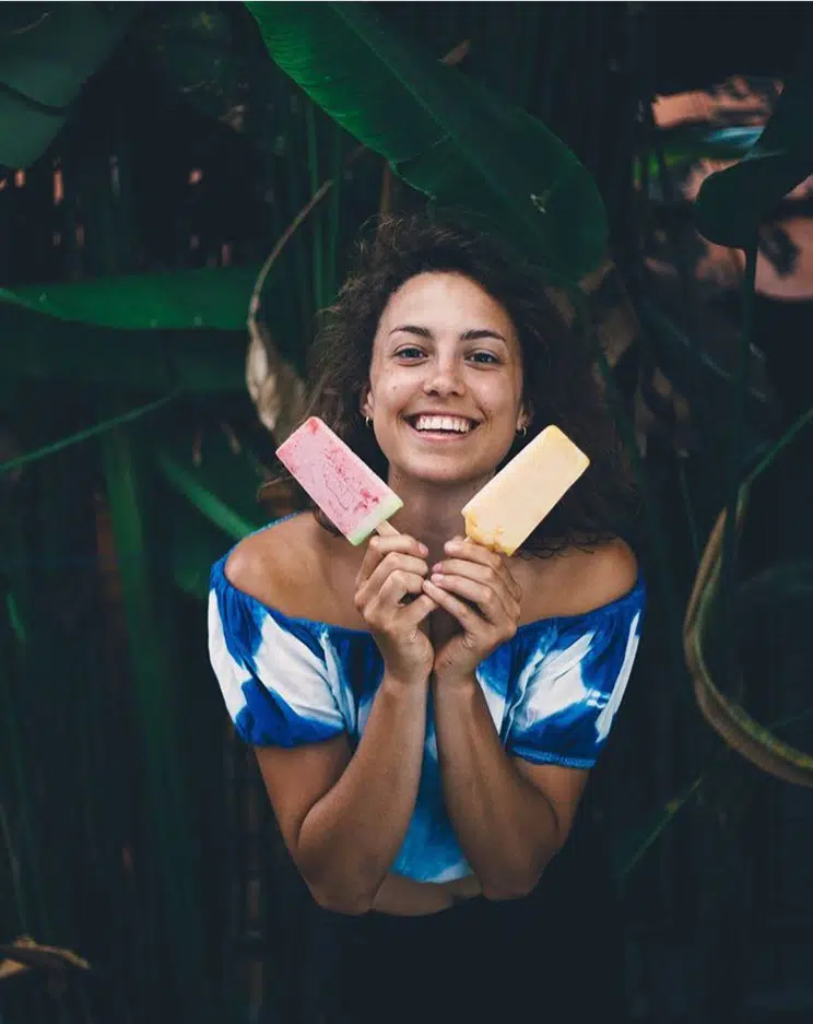 @caiirose happy girl with organic popsicles