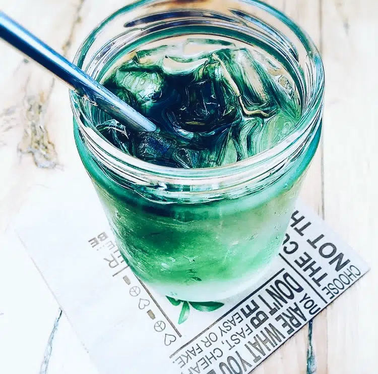 @tinoslife gorgeous chlorophyll glass and metal straw